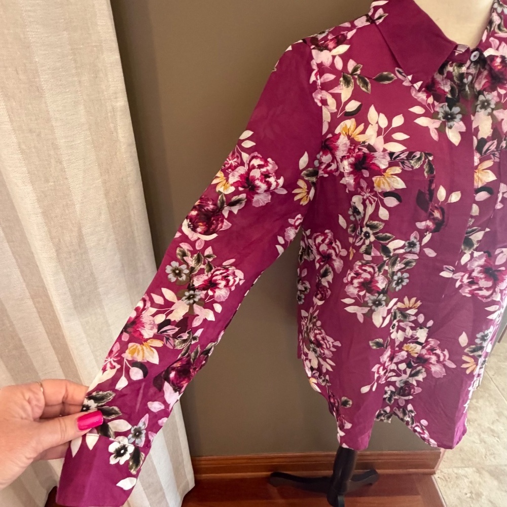 White House Black Market Purple Floral Long Sleeve Silk Blend Shirt, Size 8 - Picture 4 of 12